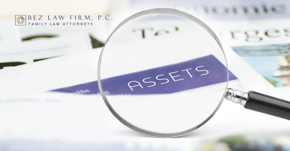 Image of a magnifying glass and documents